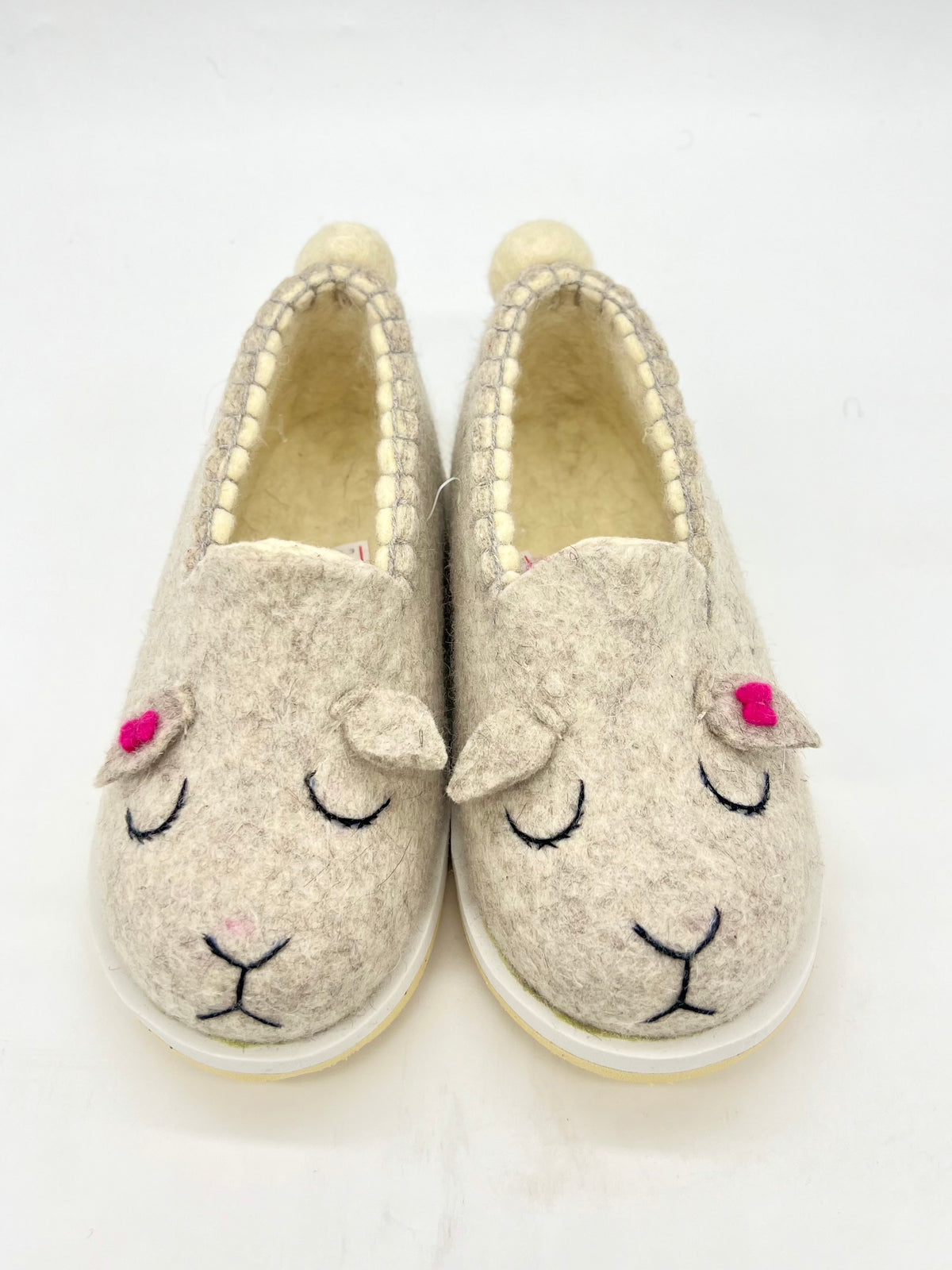 Sheep felt slippers grey - front view